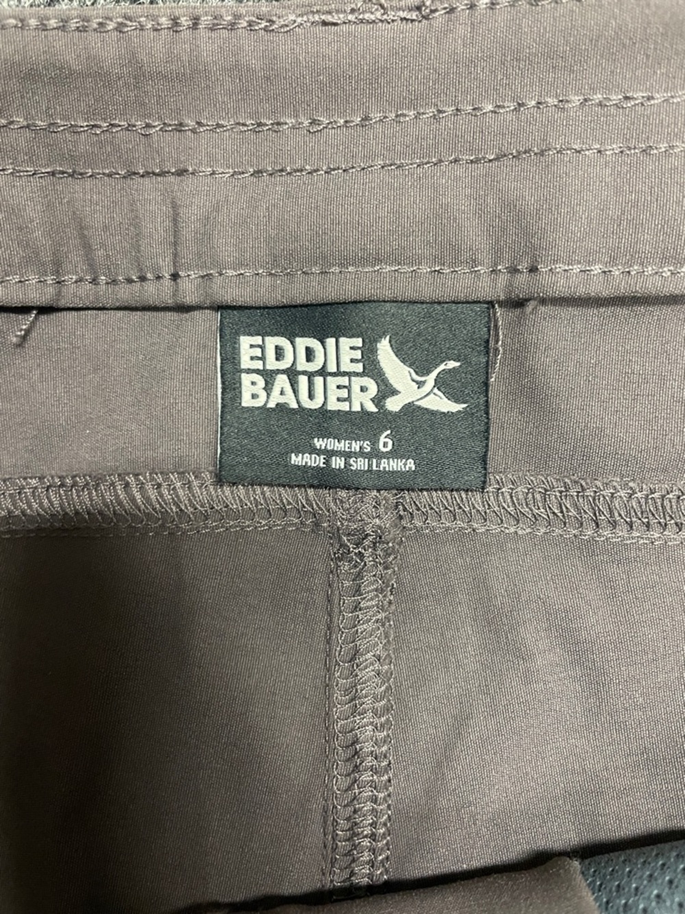 Eddie Bauer Womens Hiking Rip stop mocha gray pants NWOT size 6 - Picture 2 of 4